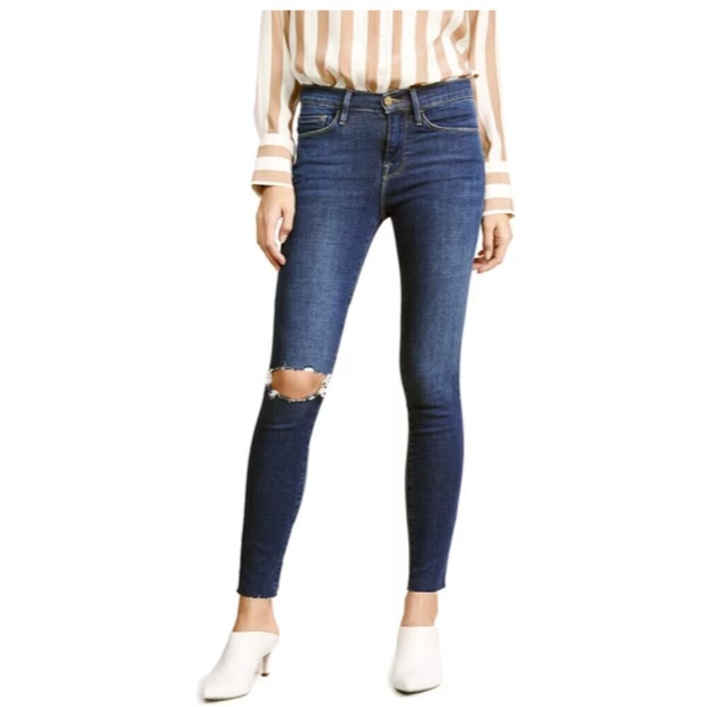 FRAME Denim Le Skinny De Jeanne with Raw Hem in Jolie